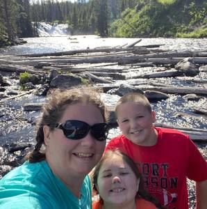 Meet your Posher, Kay